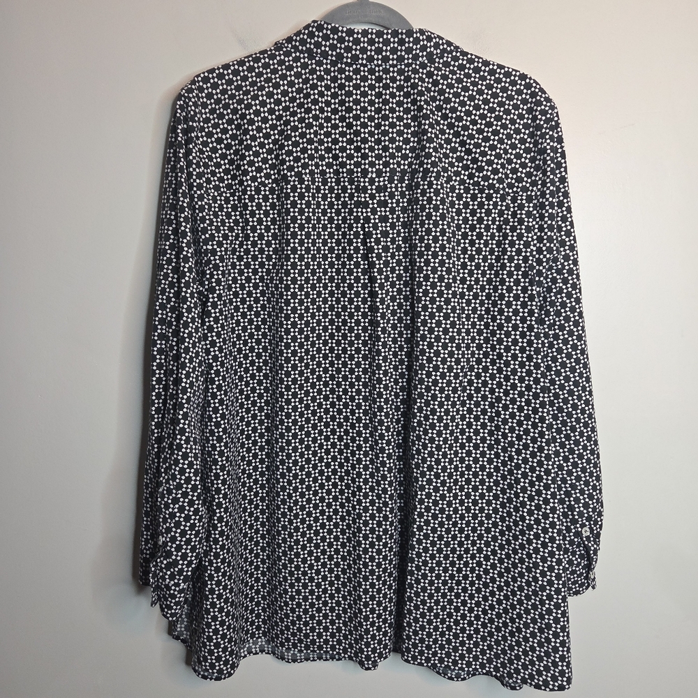 Talbots Plus Non-Iron Popover Blouse Black White Print Size 22W - Picture 5 of 6